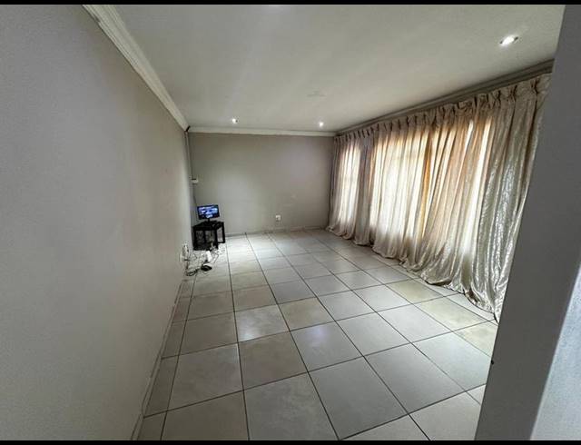 6 BEDROOM PROPERTY TO RENT IN BIRCHLEIGH